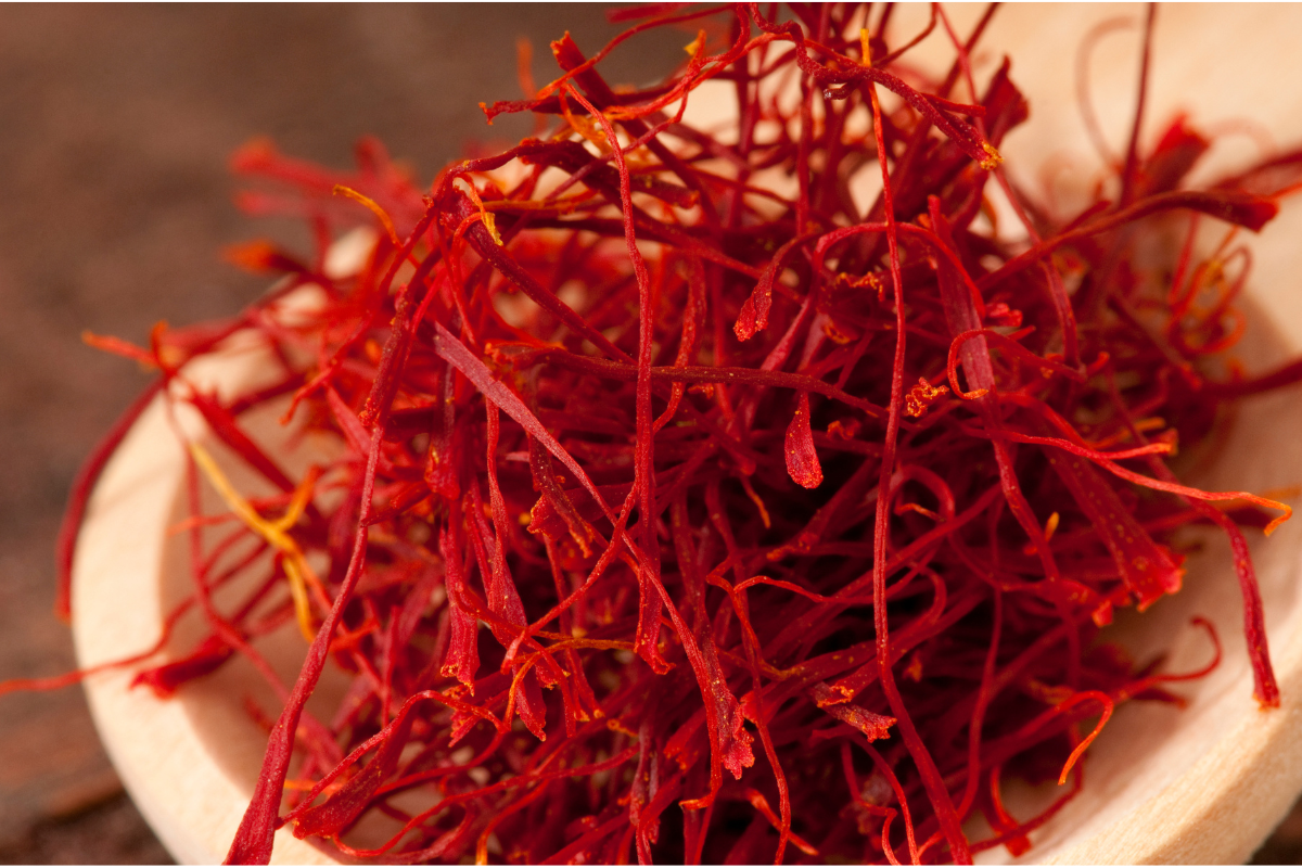 7 Amazing Benefits of Saffron